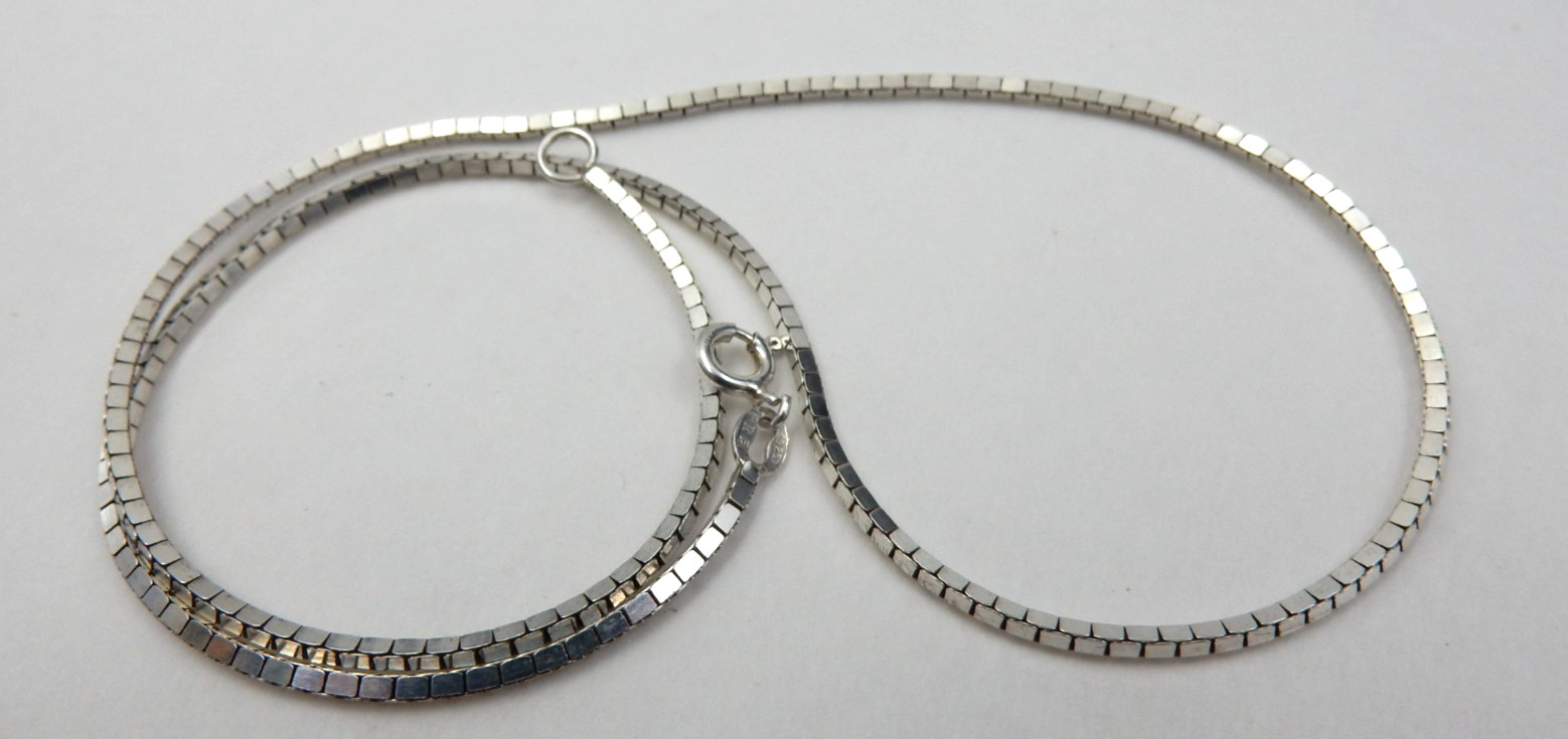 VINTAGE 925 STERLING SILVER 1.4MM WIDE BOX CHAIN 16″ NECKLACE, ITALY, 7.4 GRAMS
