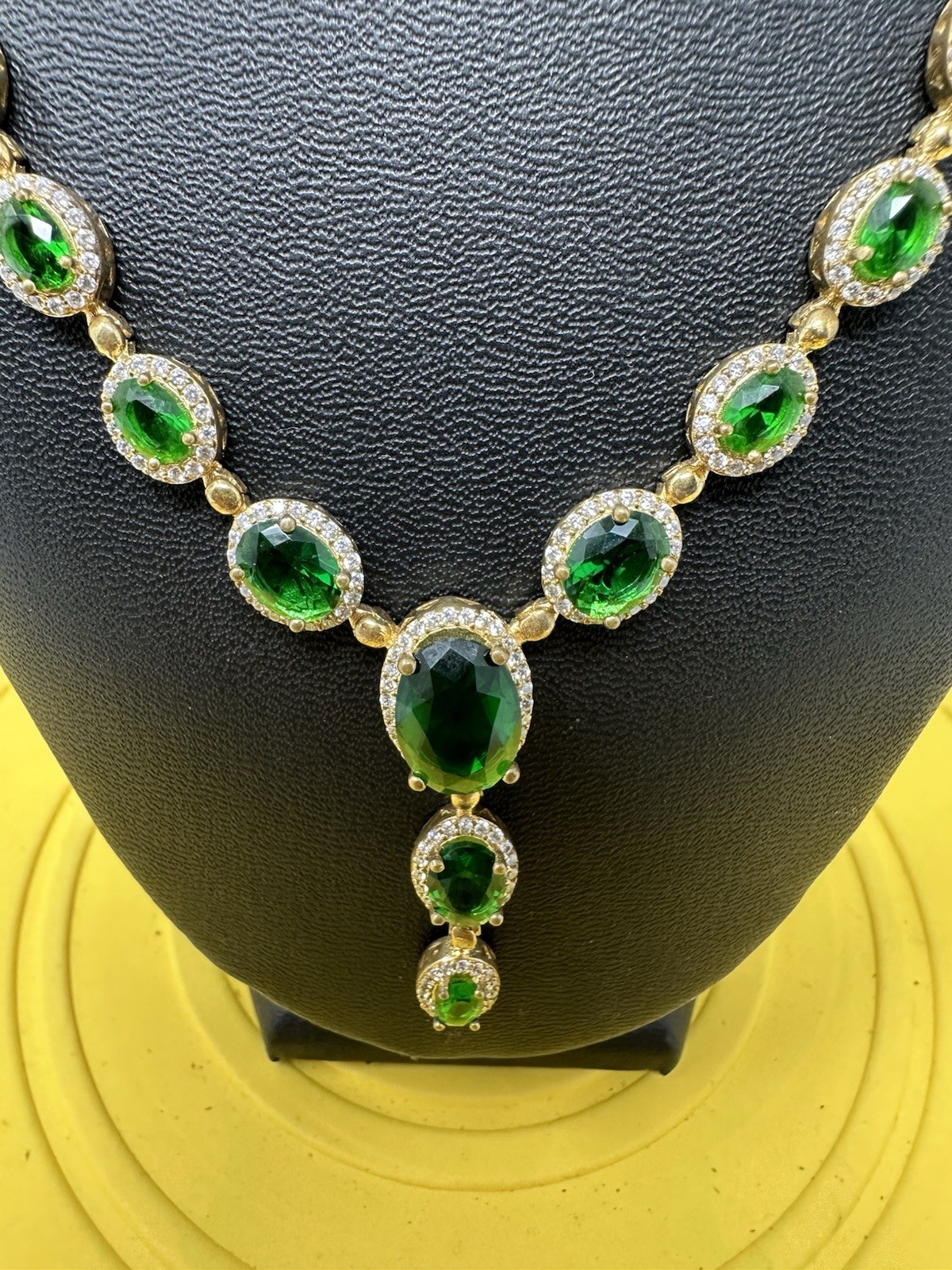 Sterling Silver Emerald & CZ Choker Tennis-Style Choker Necklace Chic 40g 18 In