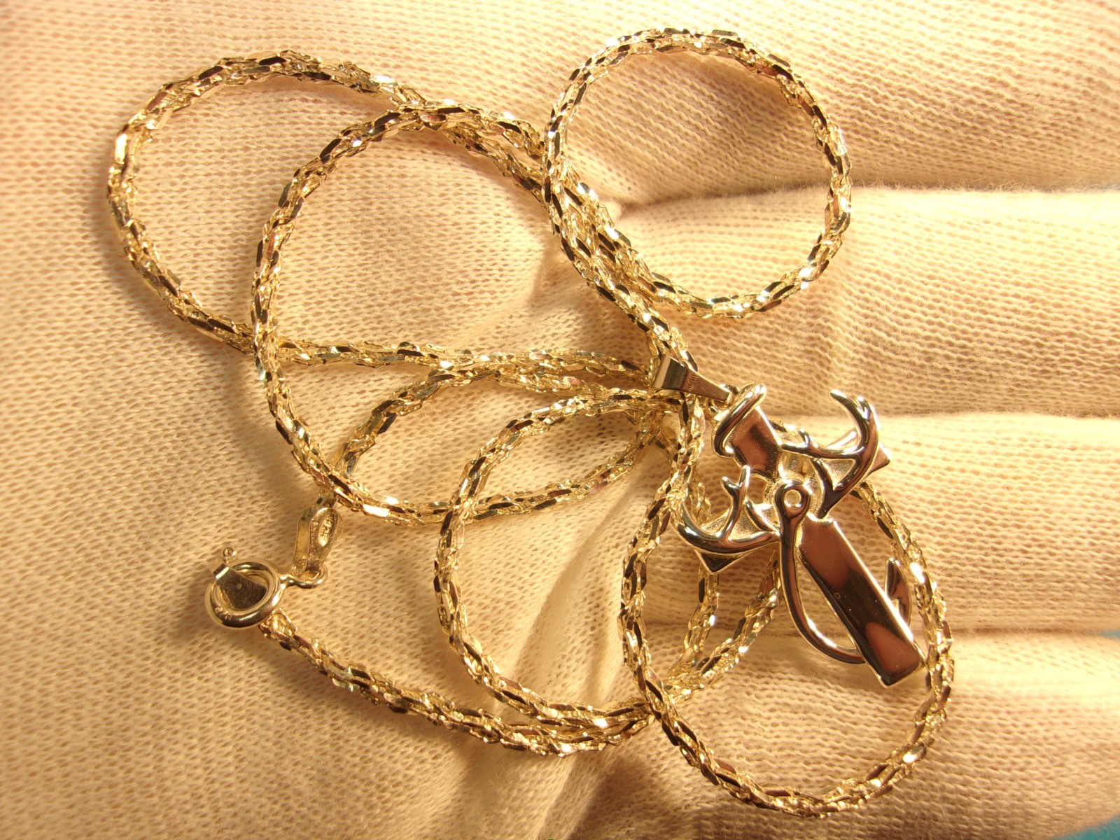 FASCINATING MEN’S or LADY’S STERLING SILVER CROSS & NECKLACE: HOOK + ELK? HORNS
