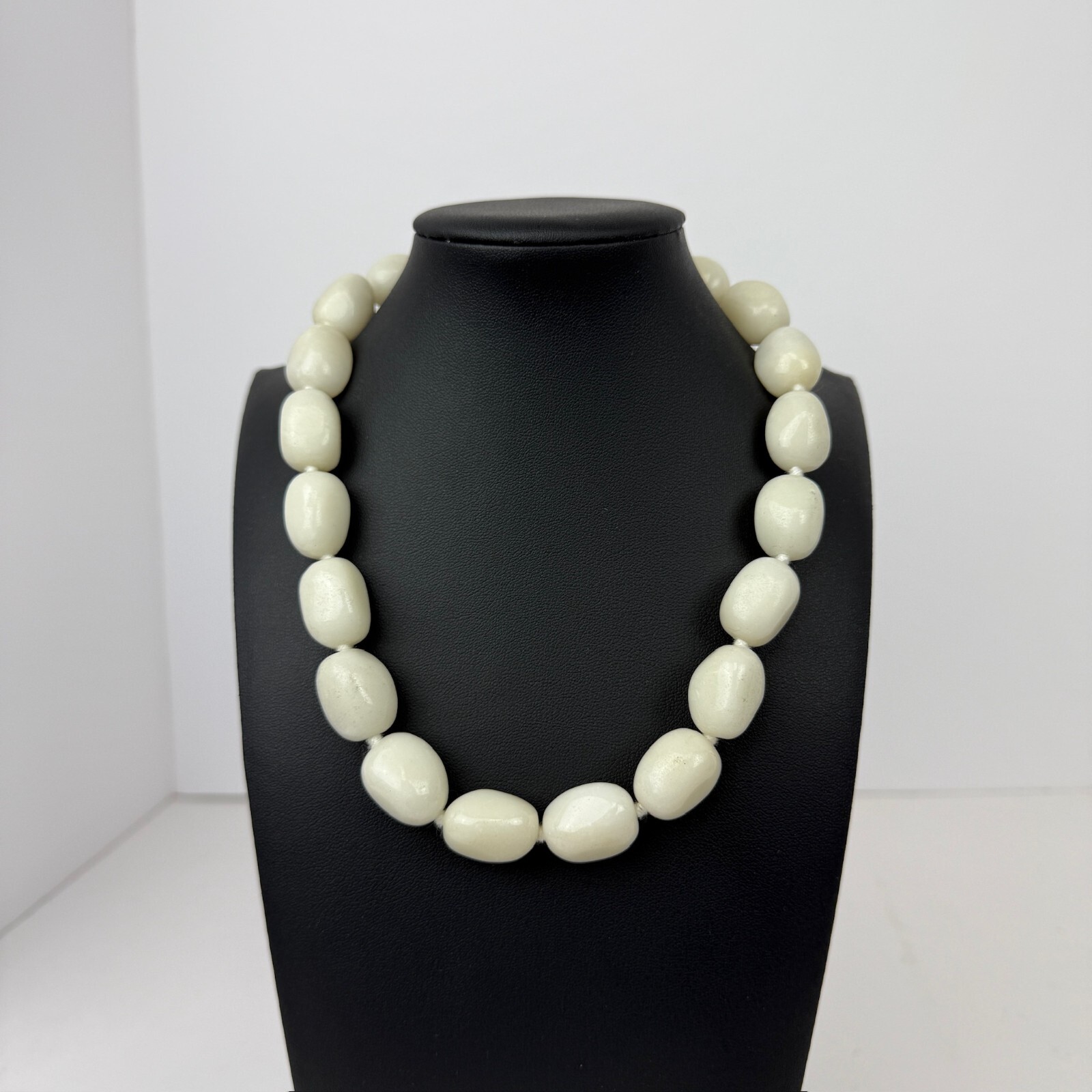 GSJ 925 Milky White Agate Hand Knotted Beaded Necklace Sterling Silver 17-19”