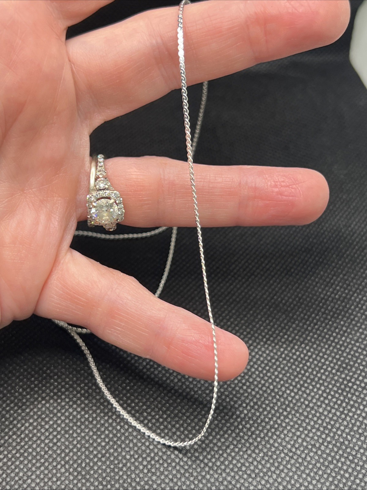18K White Gold Necklace Chain 22” Brand New Weighs 2 Grams