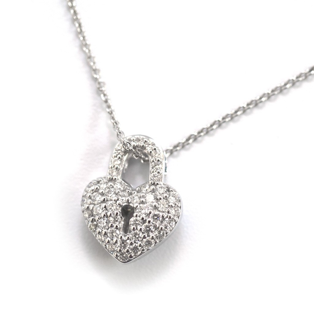 Roberto Coin 18K White Gold & Diamond Pave Heart Lock Keyhole Necklace 18″ New