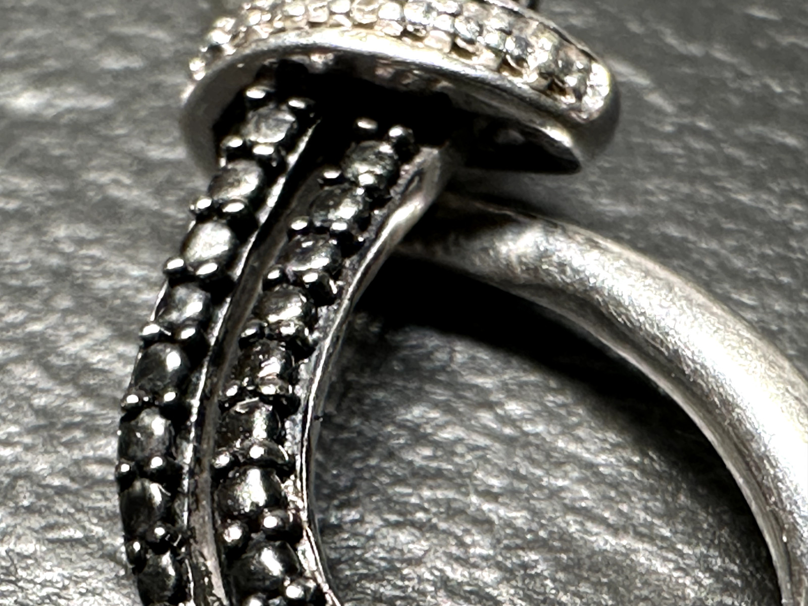 JWBR STERLING INFINITY TWIST TWO TONE PENDANT E574
