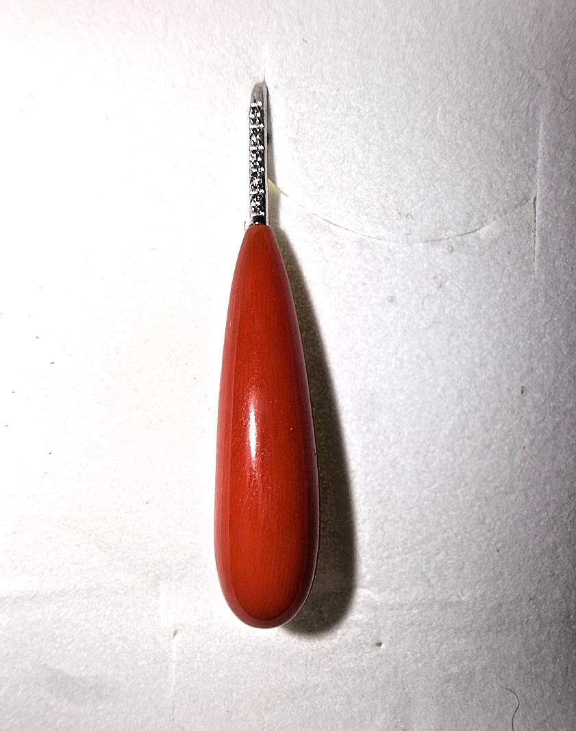 18k white gold 5g pendant with red natural bali coral & natural diamonds .05ct
