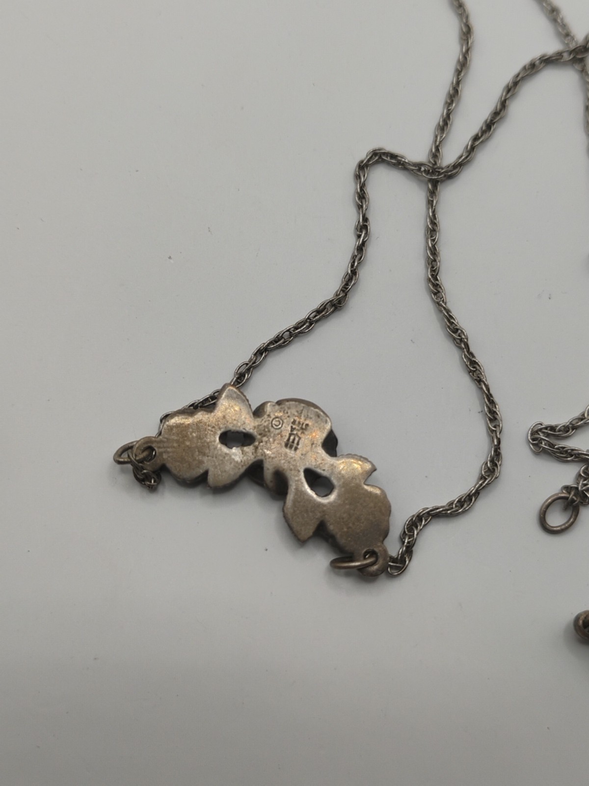 Lovely Vintage James Avery Sterling Silver 3 Roses Necklace RETIRED