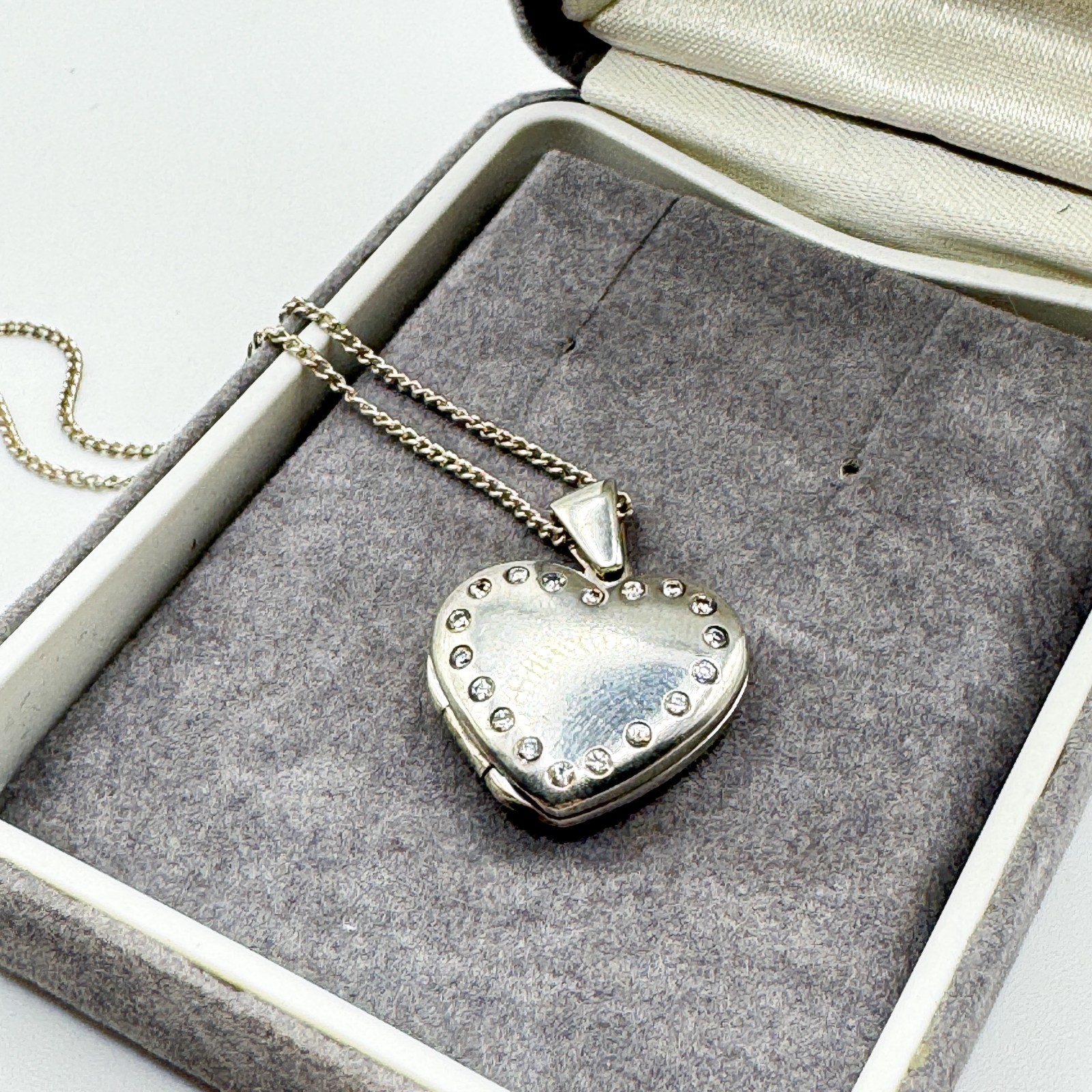 925 Sterling Silver Love Heart Photo Locket Pendant Necklace 40cm Curb Chain