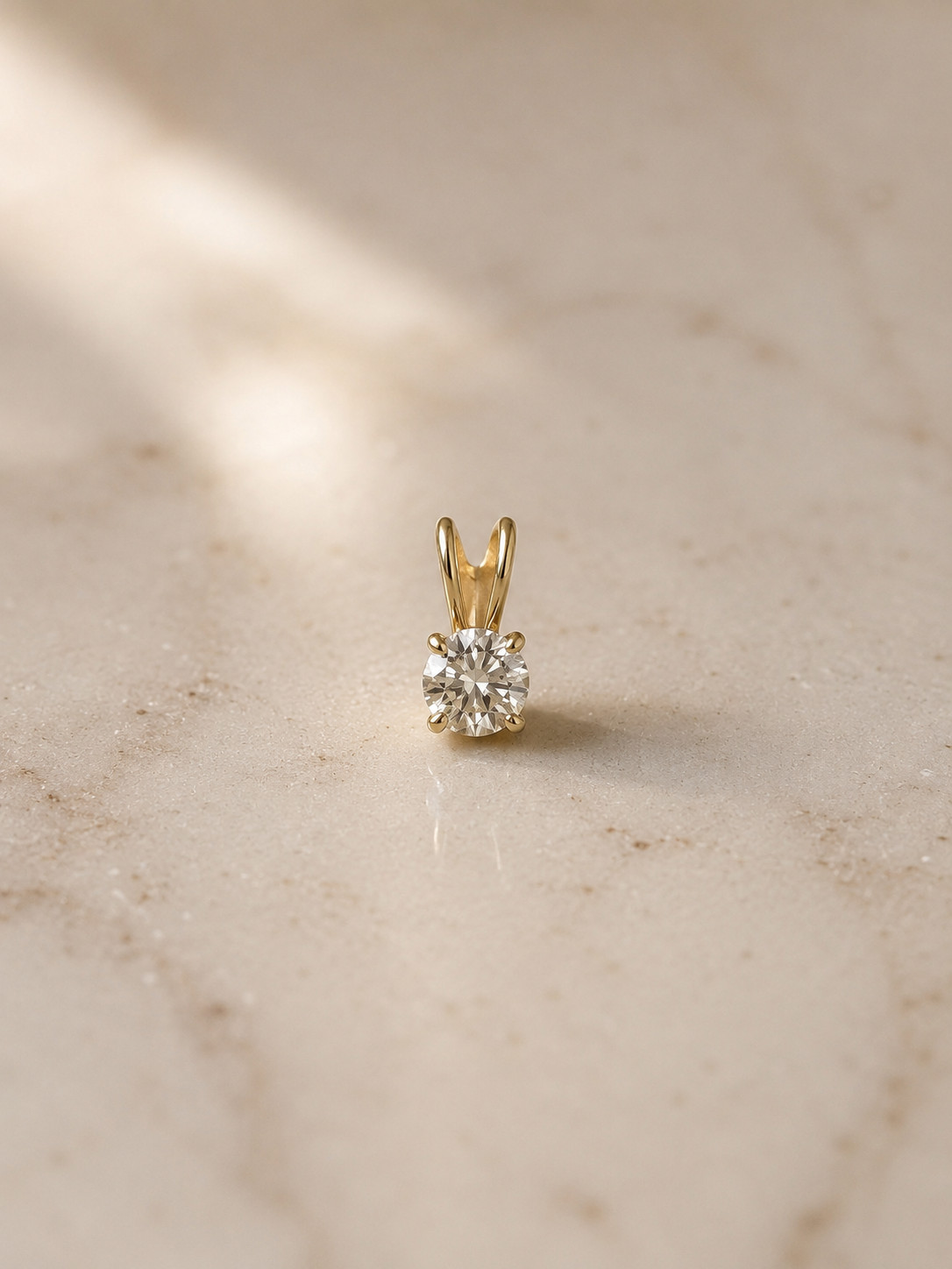 14K Solid Yellow Gold Round Lab Grown Diamond Pendant for Necklace 0.25ctw