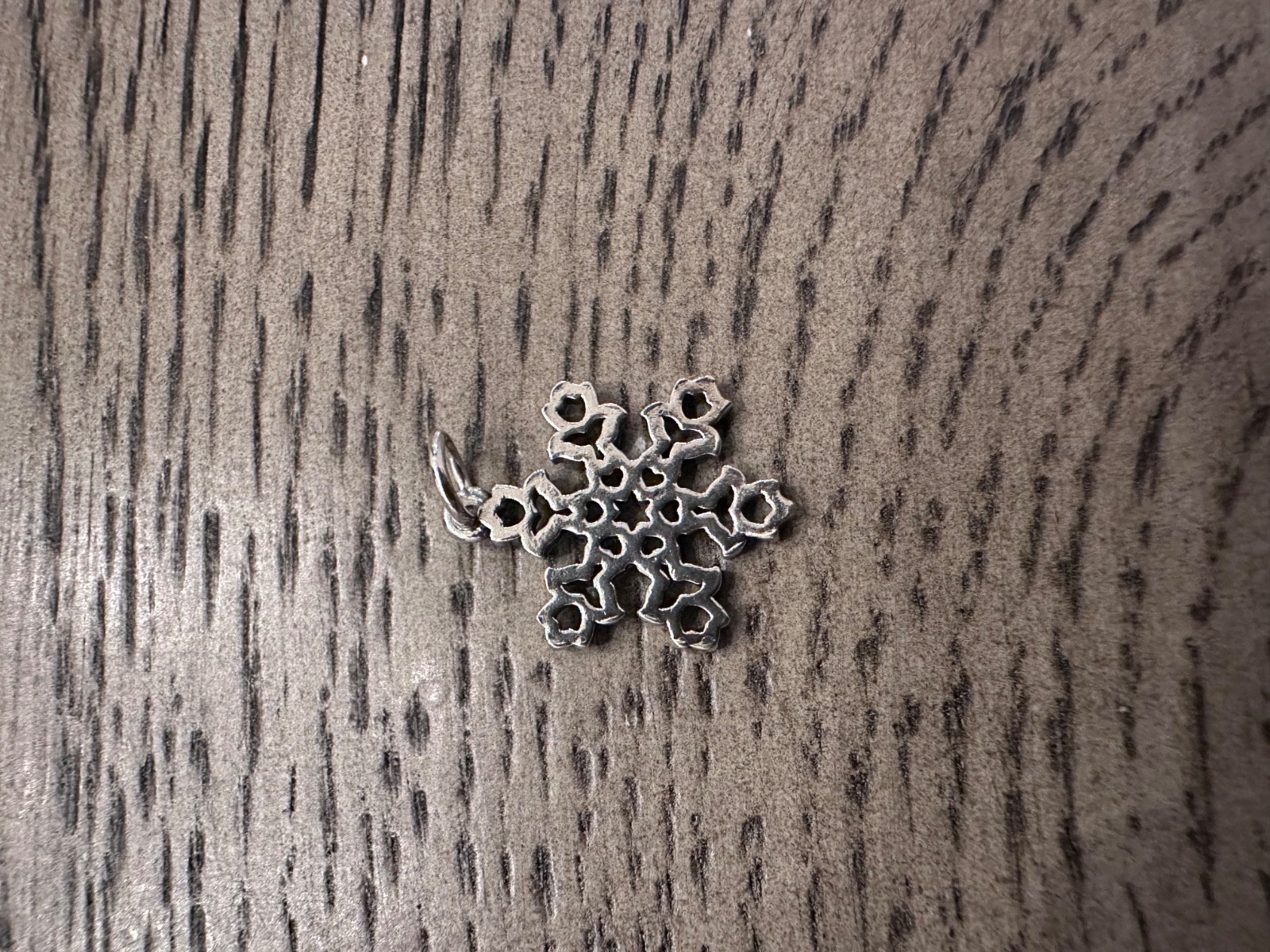 Retired James Avery Sterling Silver Dutch Snowflake Christmas Charm Pendant