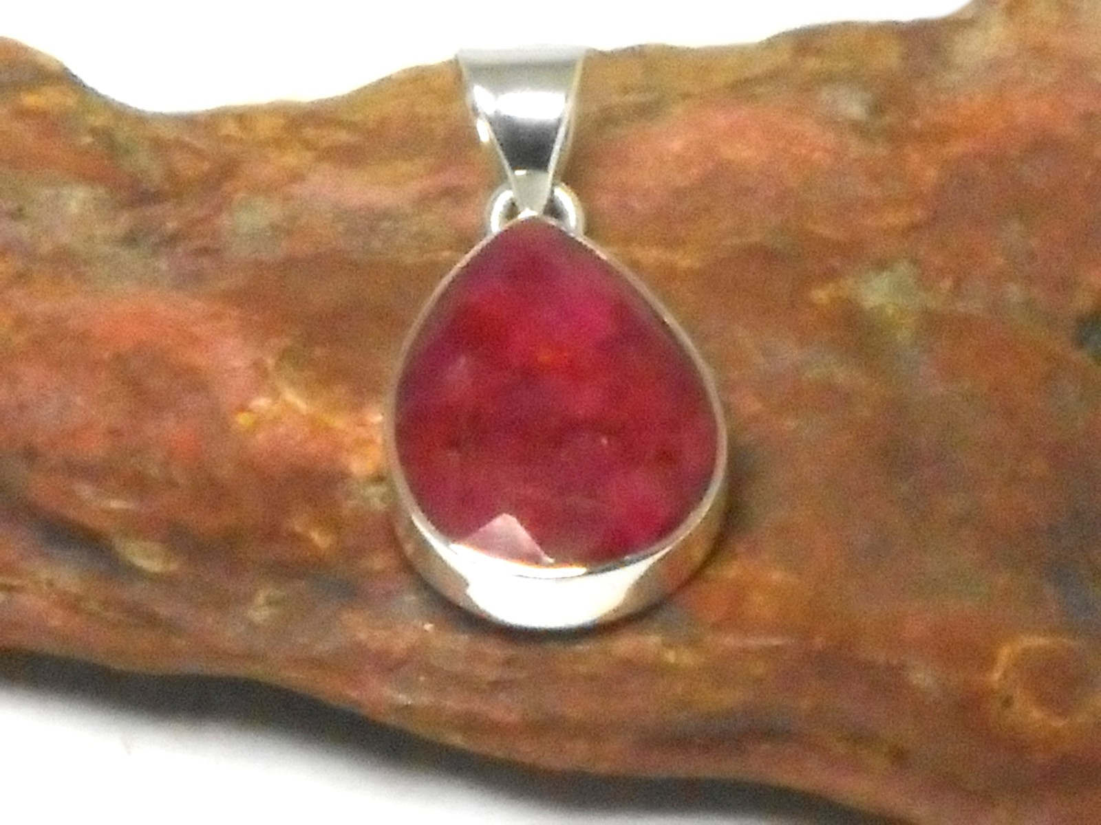 Pink Red RUBY Sterling Silver 925 Gemstone Pendant