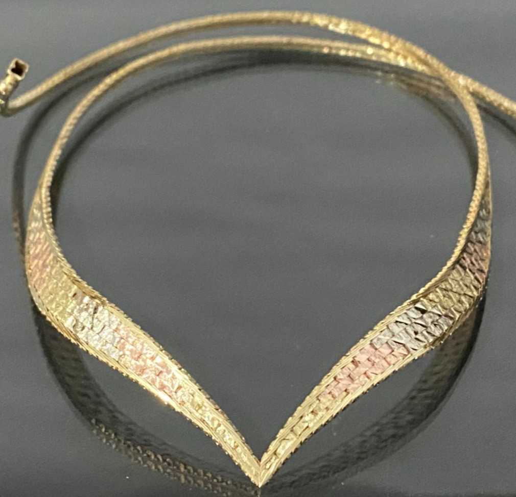 9K Tri-Color Gold Flat Collar Brick Design V Shaped Chain Necklace 40cm Long