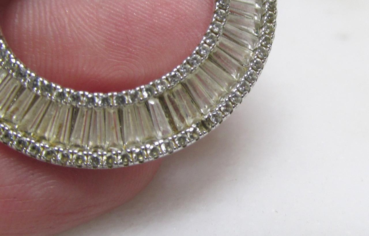 Sterling Silver Round Dangle Pendant w/ Unknown Clear Stones ~ 8g ~ 12-G873